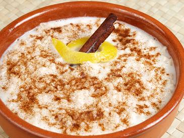 Arroz con Leche - Cremiger Milchreis mit Zitrone und Zimt